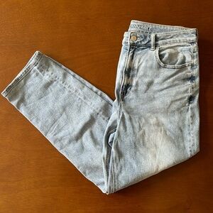 American Eagle Mom Straight Jean